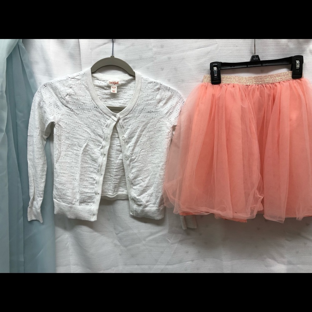 Crazy 8 skirt size 7-8 Cat &Jack sweater 7-8
